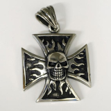 Edelstahlanhänger - Eisernes Kreuz mit Totenkopf